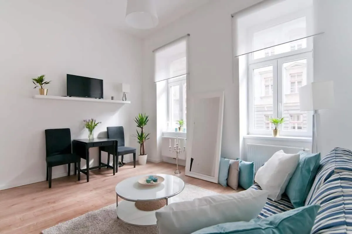 ⍟Luxurious And Bright⍟ 5 Min Walk To City Center Apartment Vienna