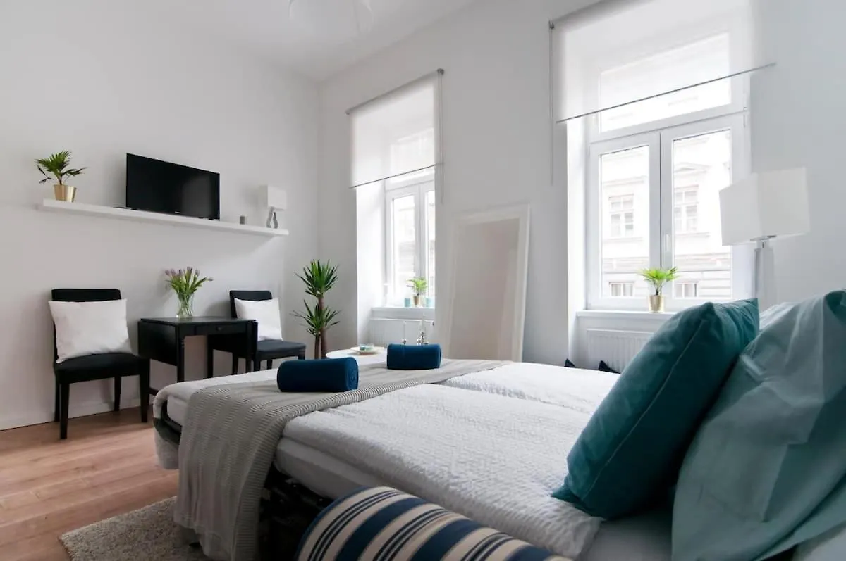 ⍟Luxurious And Bright⍟ 5 Min Walk To City Center Apartment Vienna