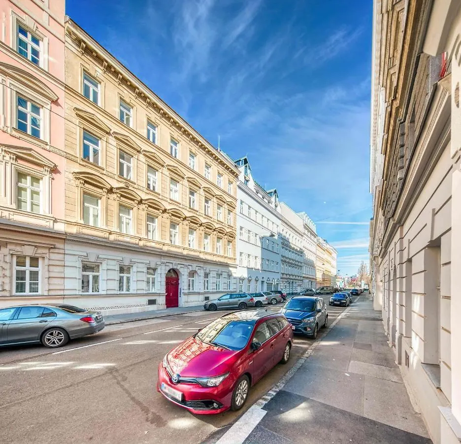 ⍟Luxurious And Bright⍟ 5 Min Walk To City Center Apartment Vienna